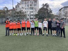 Много емоции и спортсменска атмосфера по време на традиционния ученически футболен турнир за 8. клас