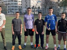 Много емоции и спортсменска атмосфера по време на традиционния ученически футболен турнир за 8. клас